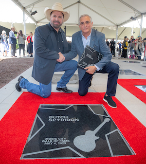 Garth Brooks with Butch Spyridon at the Walk of Fame