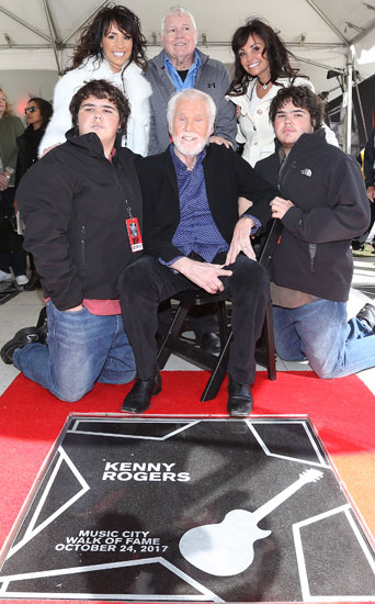 Kenny Rogers Nashville Walk Of Fame Visitmusiccity Com