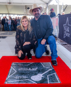 Linda Chambers & Garth Brooks at Walk of Fame Star