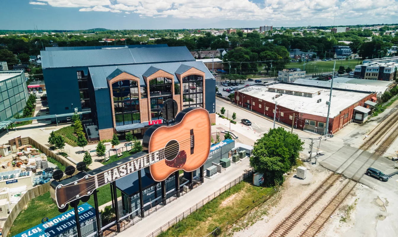WedgewoodHoustonGuitar