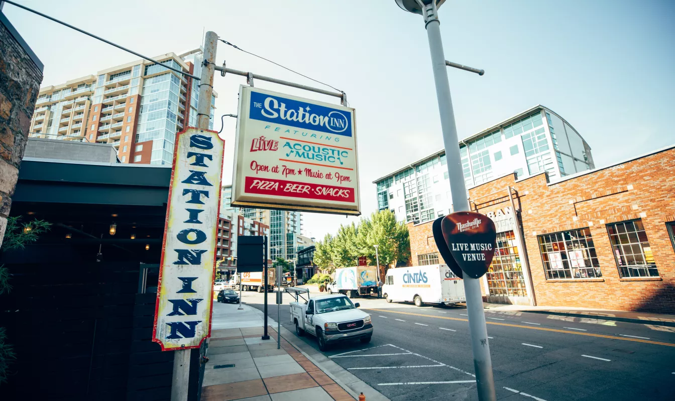 Station Inn Exterior