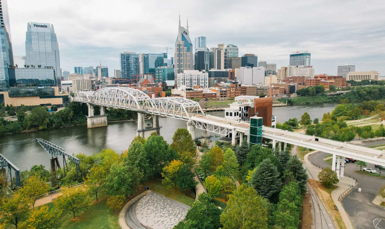 Nashville skyline with pedestrian walking bridge