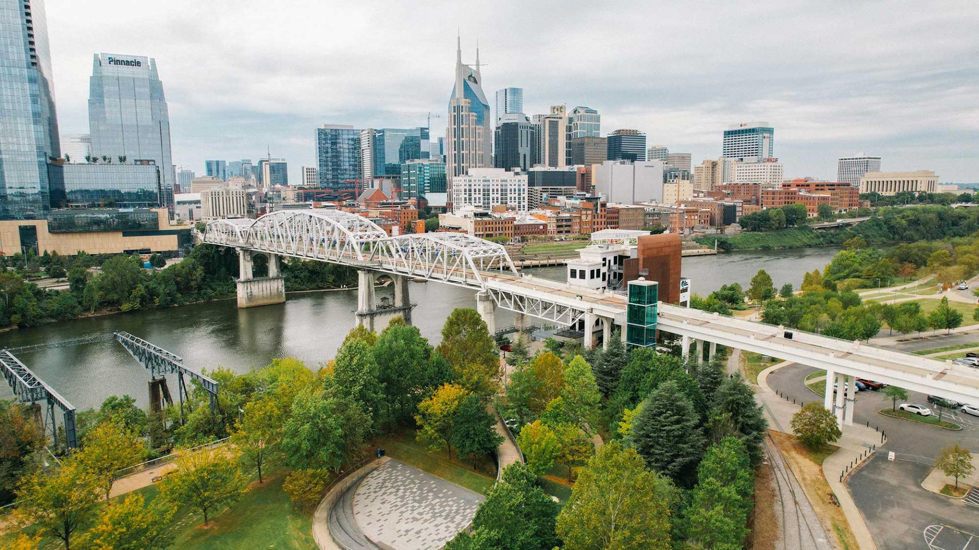 Nashville skyline with pedestrian walking bridge