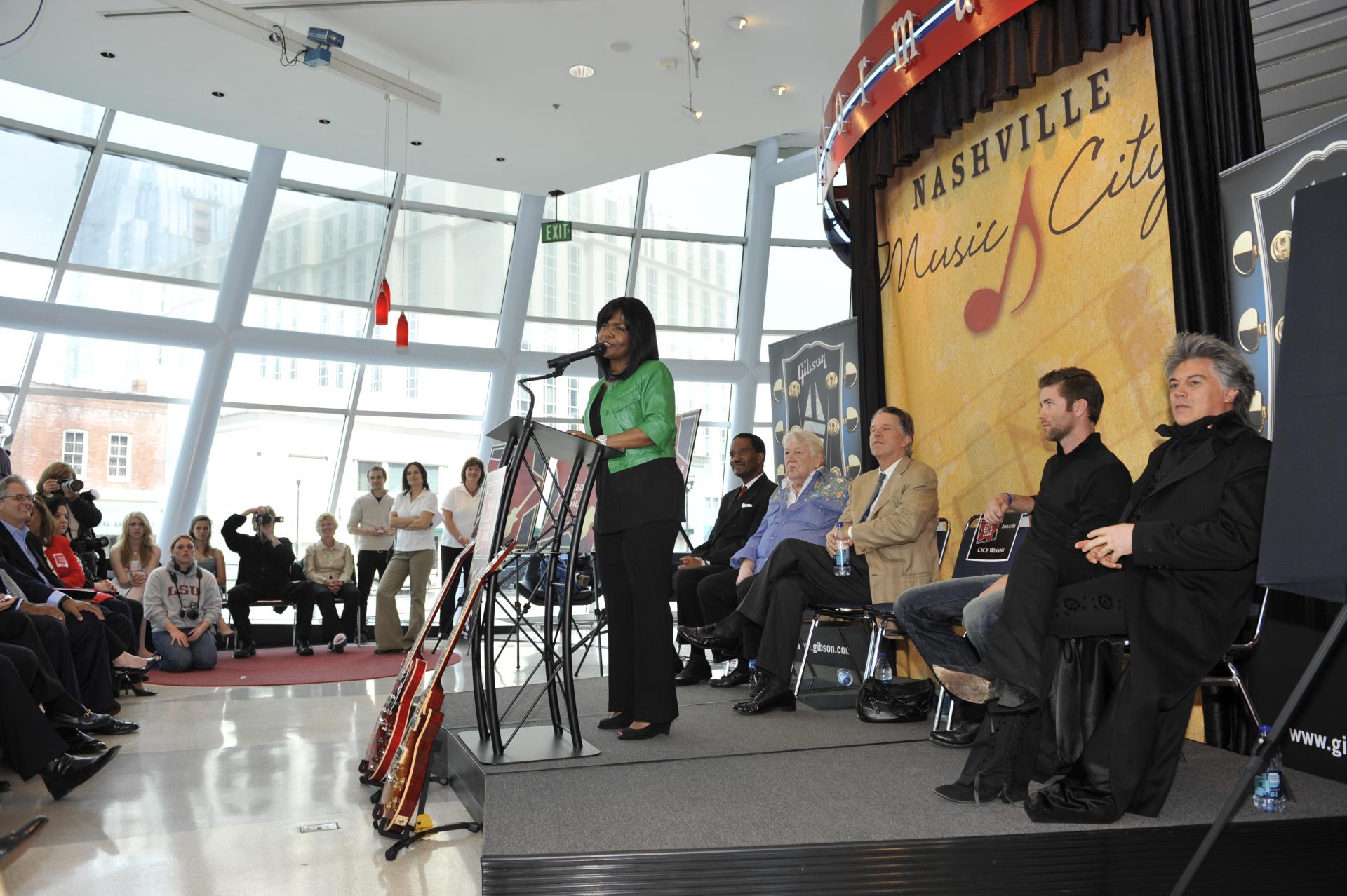 CeCe Winans at Music City Walk of Fame