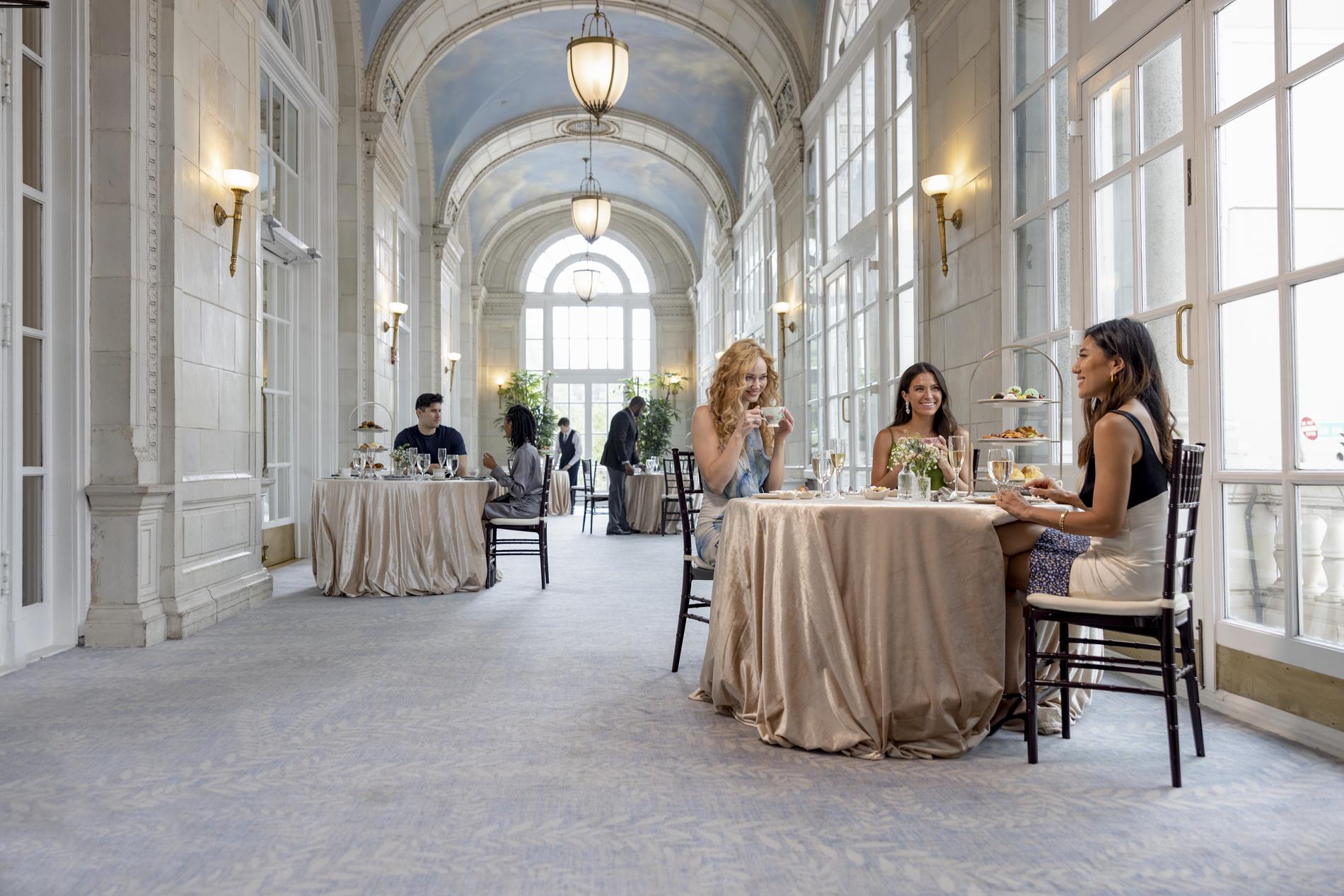 The Hermitage Hotel Veranda 