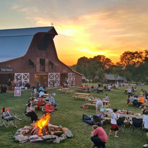 Arrington Vineyards live music at the barn