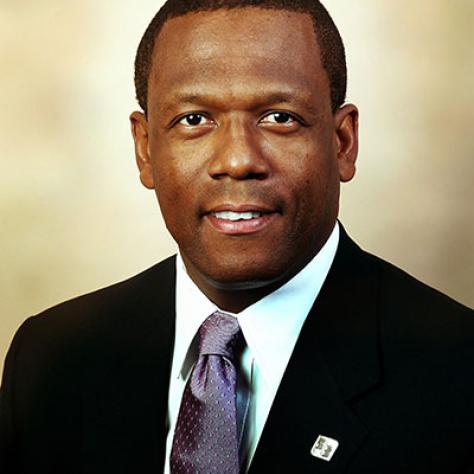 Kevin Lavender headshot