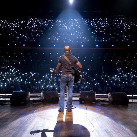 Darius Rucker performing at Grand Ole Opry