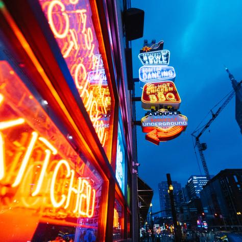Nashville Underground neon sign