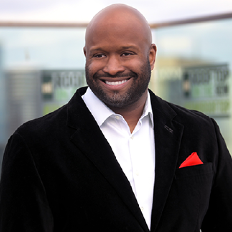Shannon Sanders headshot
