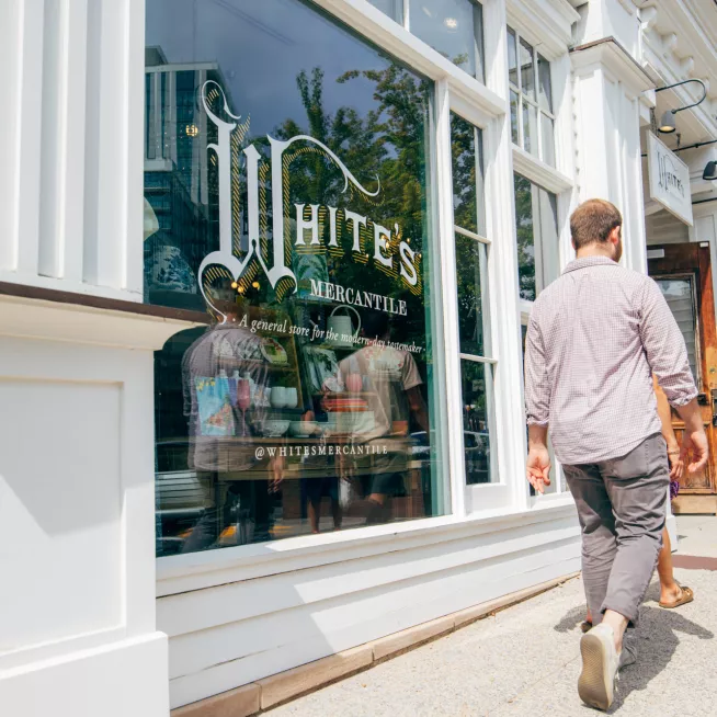 Whites Mercantile Green Hillds Hill Center