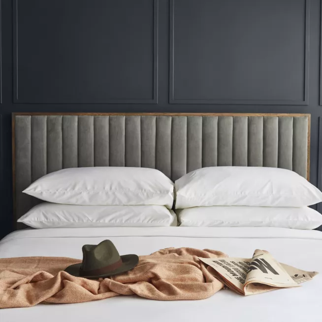 Noelle Hotel Bed