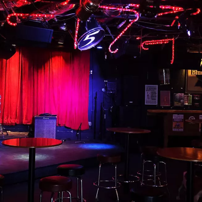 The 5 Spot Stage