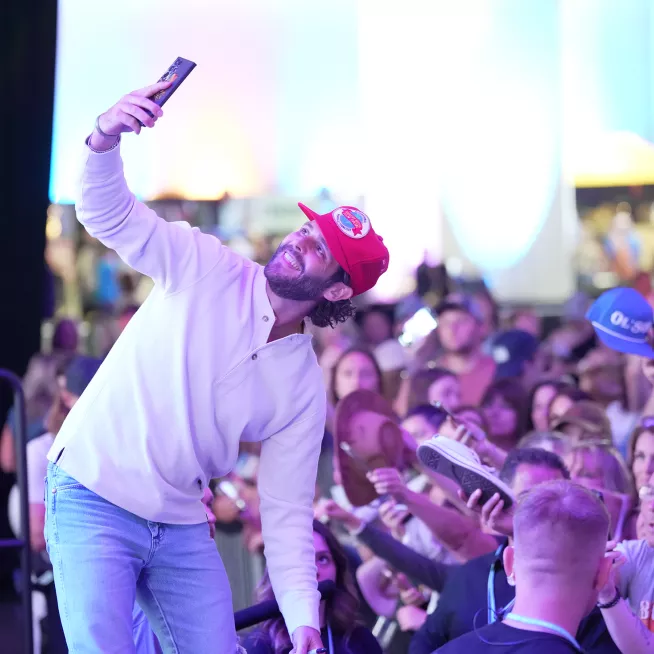 CMA Fest Fan Fair X