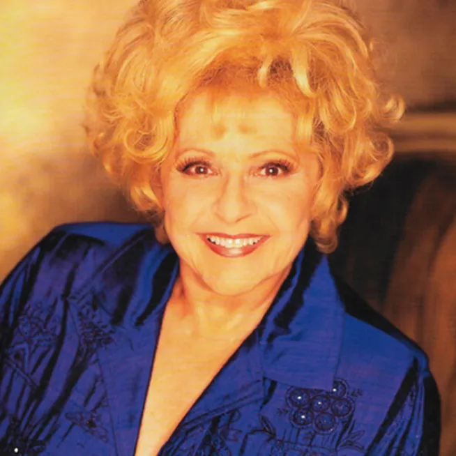 Brenda Lee Headshot