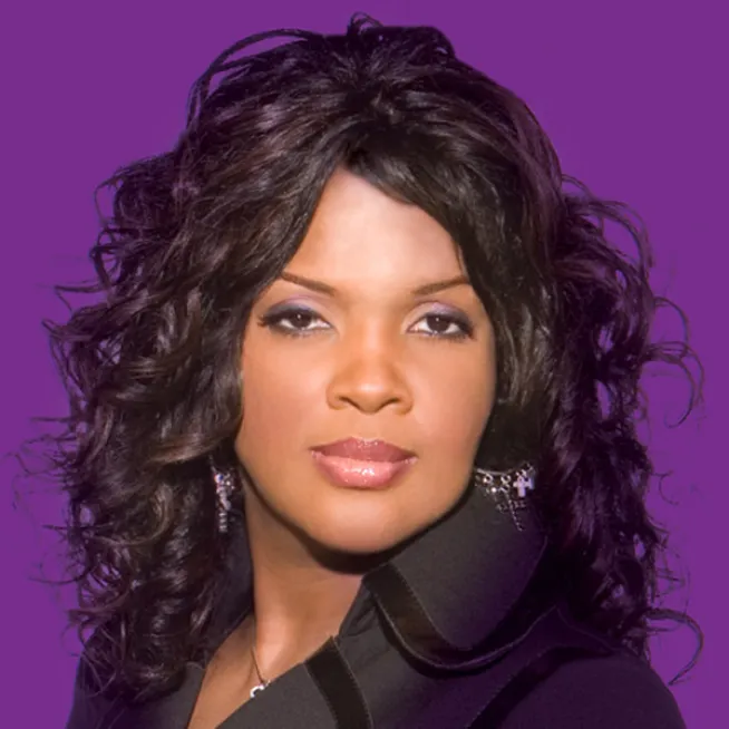 CeCe Winans Headshot