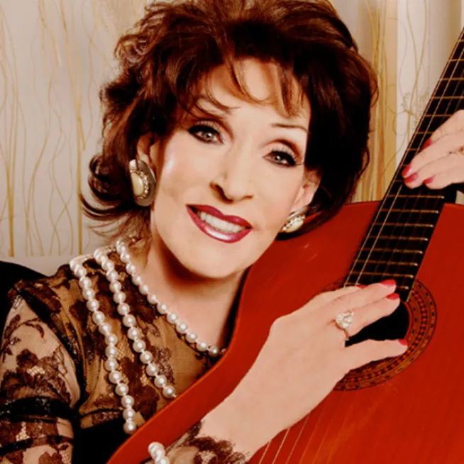 Dottie Rambo Headshot