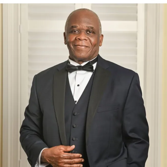 Dr Paul Kwami headshot