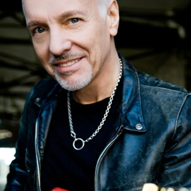 Peter Frampton headshot