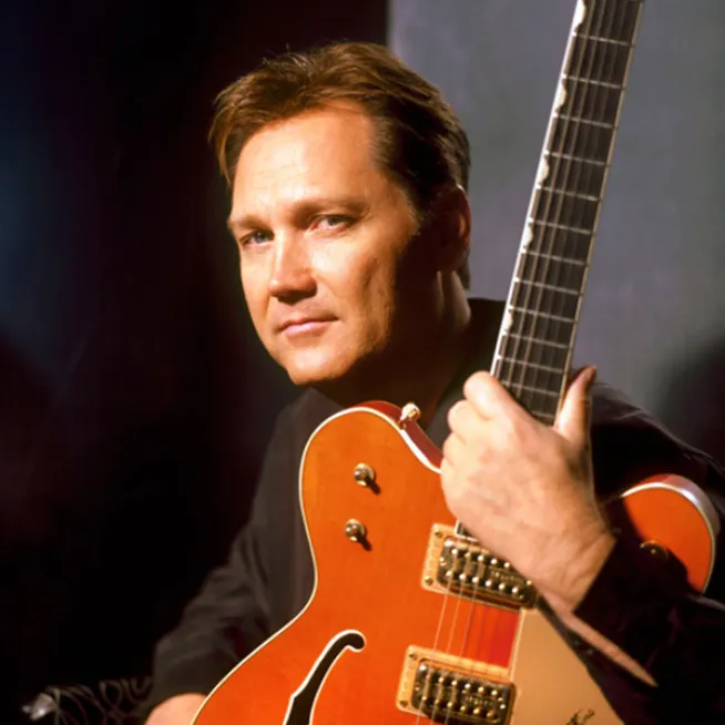 Steve Wariner headshot