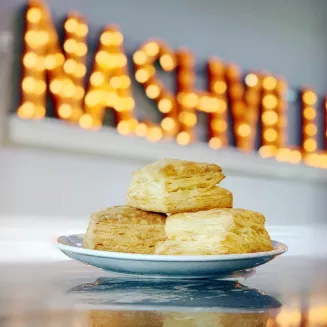 Biscuit Love in the Gulch