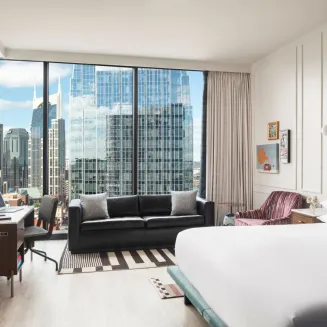 Deluxe King Room with City View