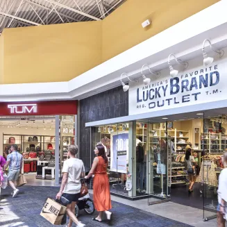 Opry Mills / TUMI and Lucky Brand