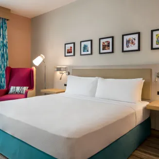 Welcome to the Hilton Garden Inn Nashville West End – your premier choice among Nashville hotels, especially for those seeking accommodations near Vanderbilt College. Our spacious king rooms offer a blend of comfort and convenience, ensuring a memorable stay in Nashville. Enjoy modern amenities, a rooftop pool, and easy access to the vibrant downtown scene and the esteemed Vanderbilt College. Experience true Southern hospitality and explore the city's attractions from our prime location.