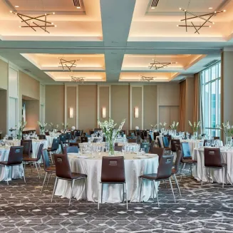 Meeting and event space located on the 21st floor with floor to ceiling views of the Nashville skyline.