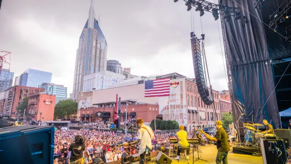 Band performing on Broadway Stage at July 4th