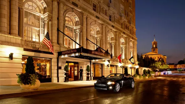 Hermitage Hotel at Night