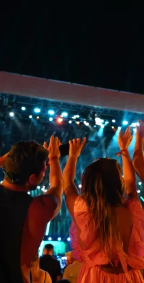 CMA Fest crowd